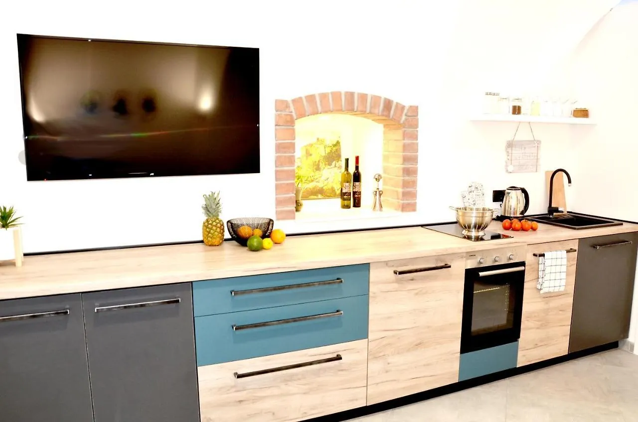 Studio Apartment Surf By The Sea Opatija Croatia